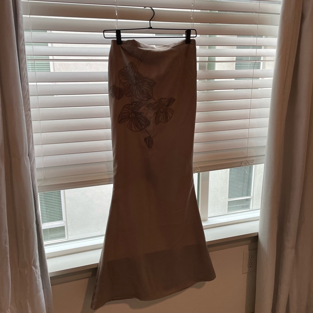 Pretty Little Thing Satin Maxi Skirt